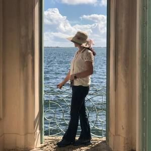 Meet your Posher, Joyce guojun